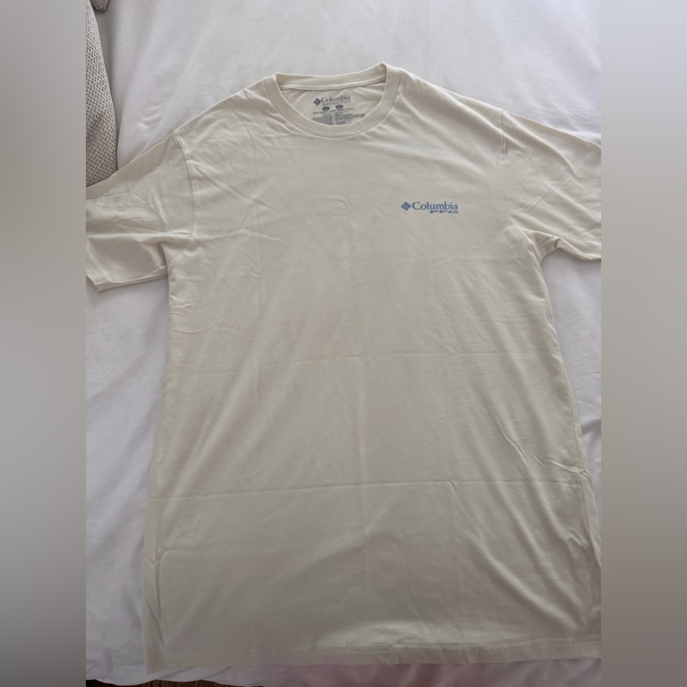 NWOT Columbia Men's Light Cream Short-Sleeve Tee with Small Blue Logo